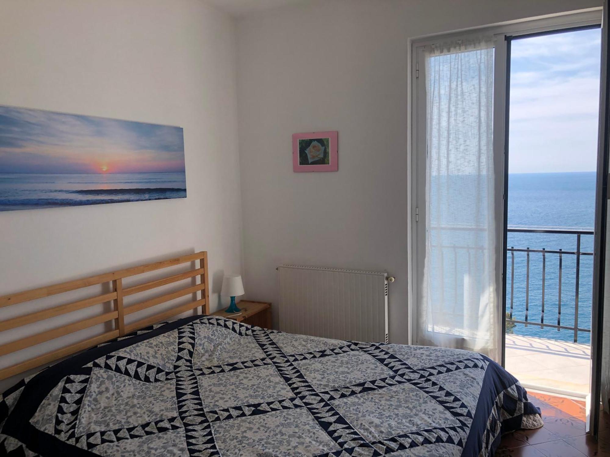 Апартаменты Davanti Al Mare E A Portofino - In Front Of The Sea And Portofino Дзоальи Экстерьер фото