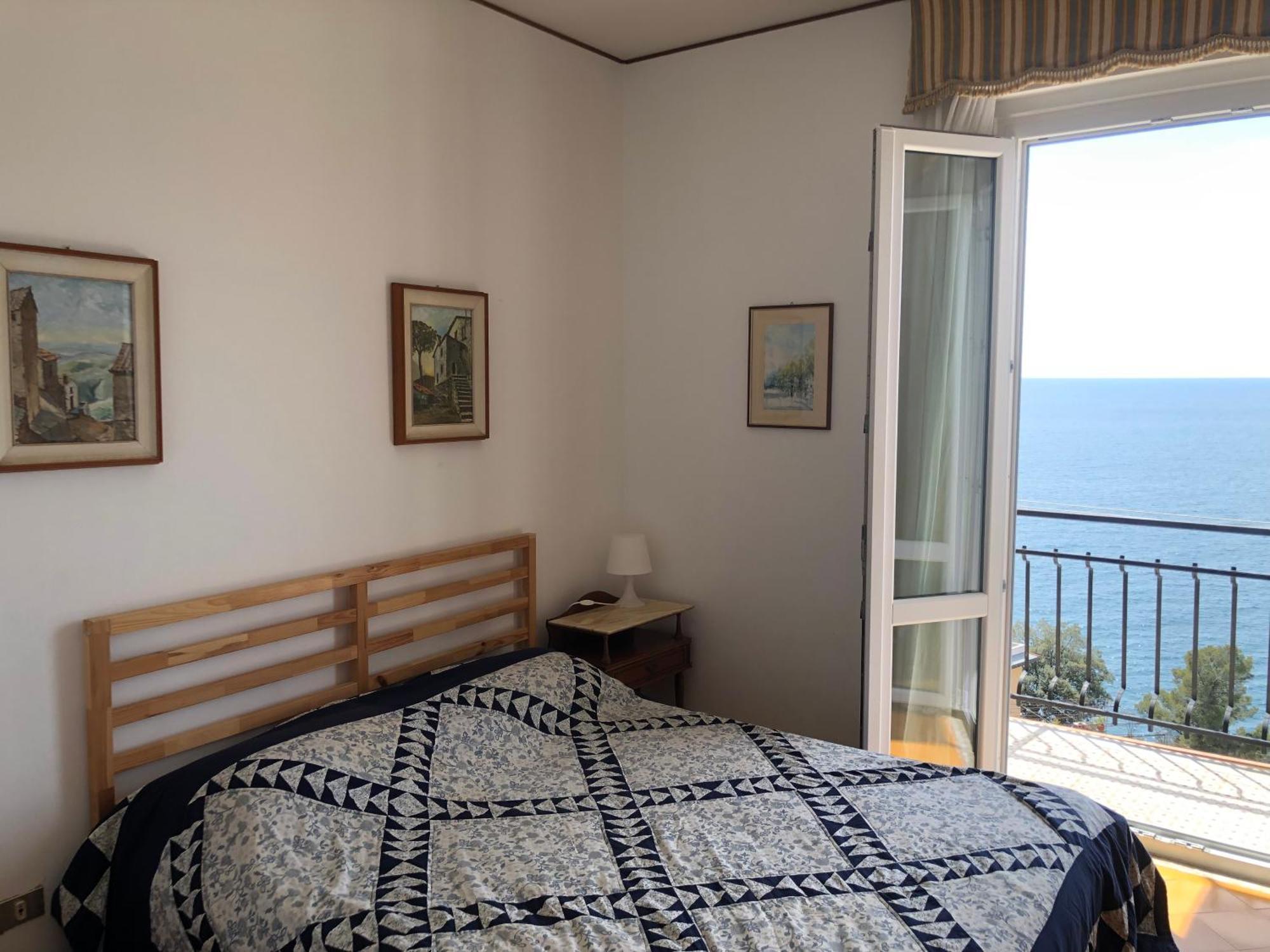 Апартаменты Davanti Al Mare E A Portofino - In Front Of The Sea And Portofino Дзоальи Экстерьер фото