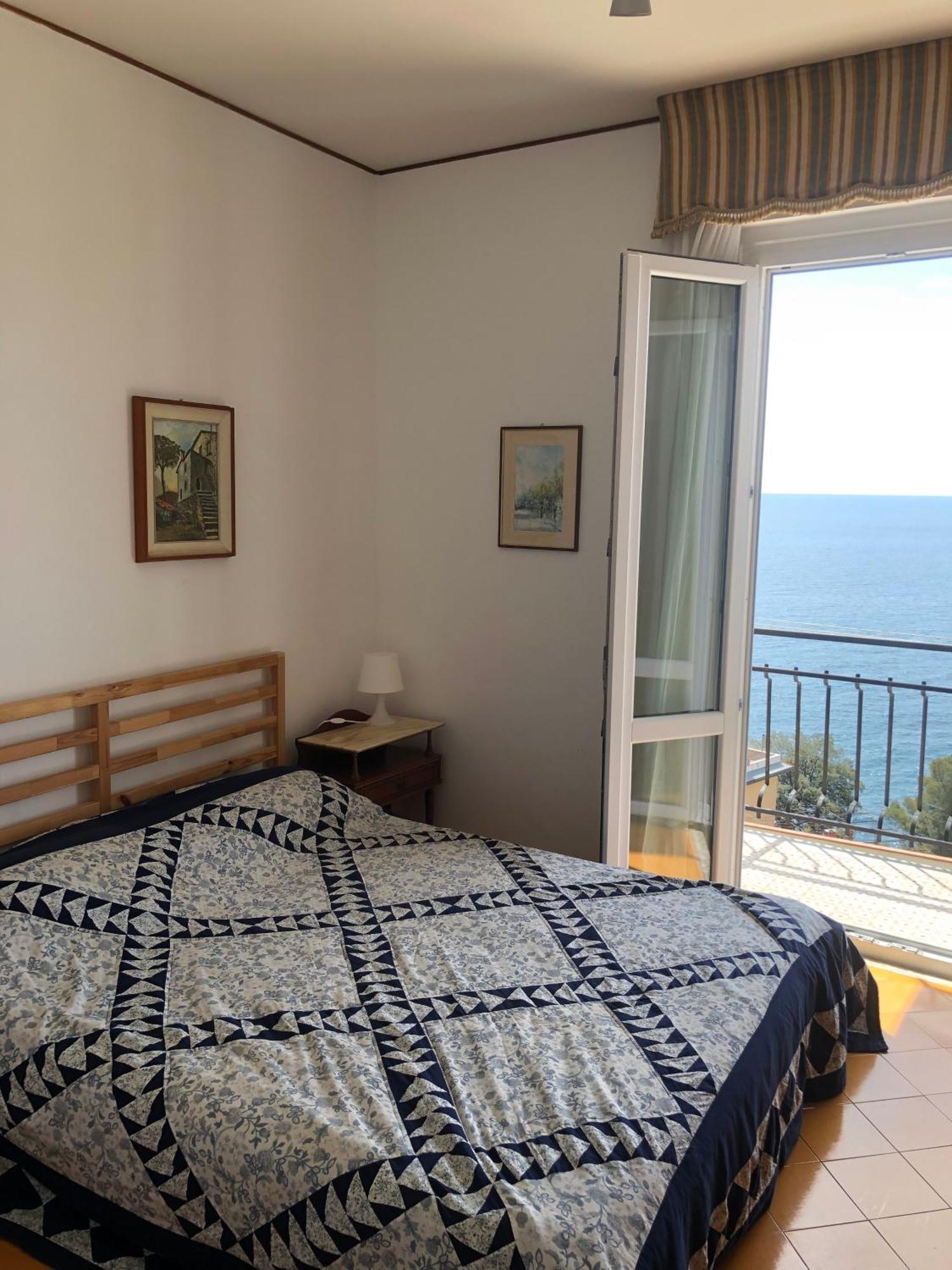 Апартаменты Davanti Al Mare E A Portofino - In Front Of The Sea And Portofino Дзоальи Экстерьер фото